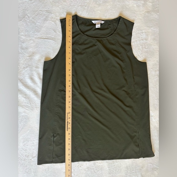 Athleta Tank Top Size M Dark Green - Picture 3 of 8